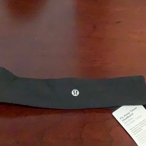 Lululemon black headband